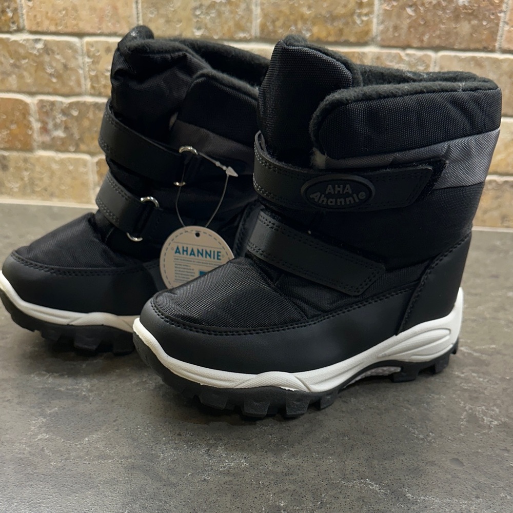 Snow Boots** Black and White “ Little” Kids Snow Boots- New with Tags